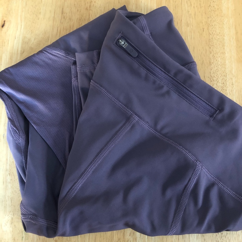 ***SOLD*** LULULEMON Fast & Free Capri